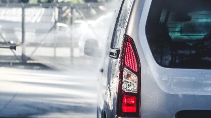 5分でわかる自動車業界！販売台数減少とAIとの共生が現状課題！今後の動向なども解説！画像